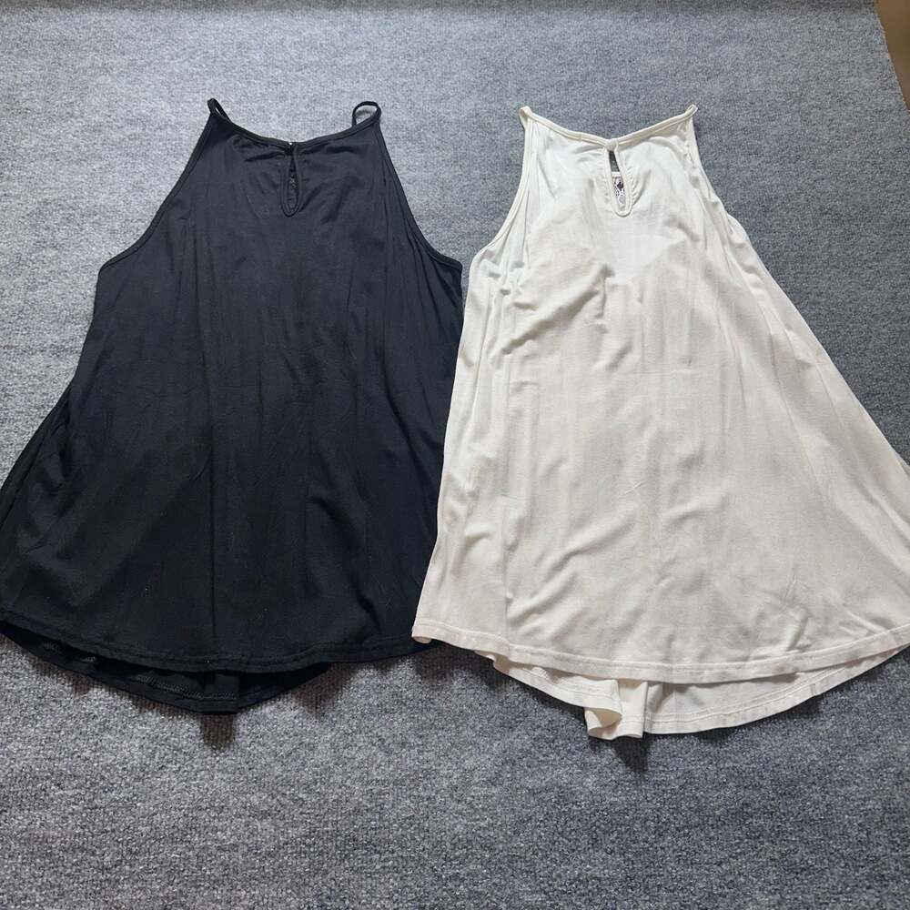 Women's Lace Halter Neck Pleated Flowy Tank Top (Black and White 2-Pack) Boho - Picture 7 of 10